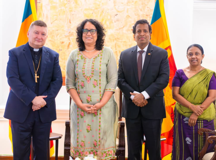 Courtesy call on Prime Minister by H.E. the Ambassador of Holy See to Sri Lanka